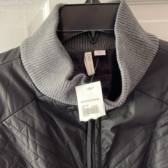 NWT “Down” Vest - Picture 2 of 6